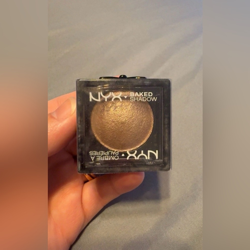 NYX Baked Eyeshadow Color BELLE BSH24 Discontinued & Sealed